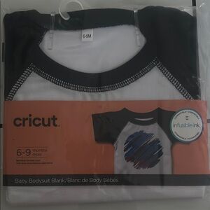 Cricut Black and White Baby Bodysuit 6-9 Months